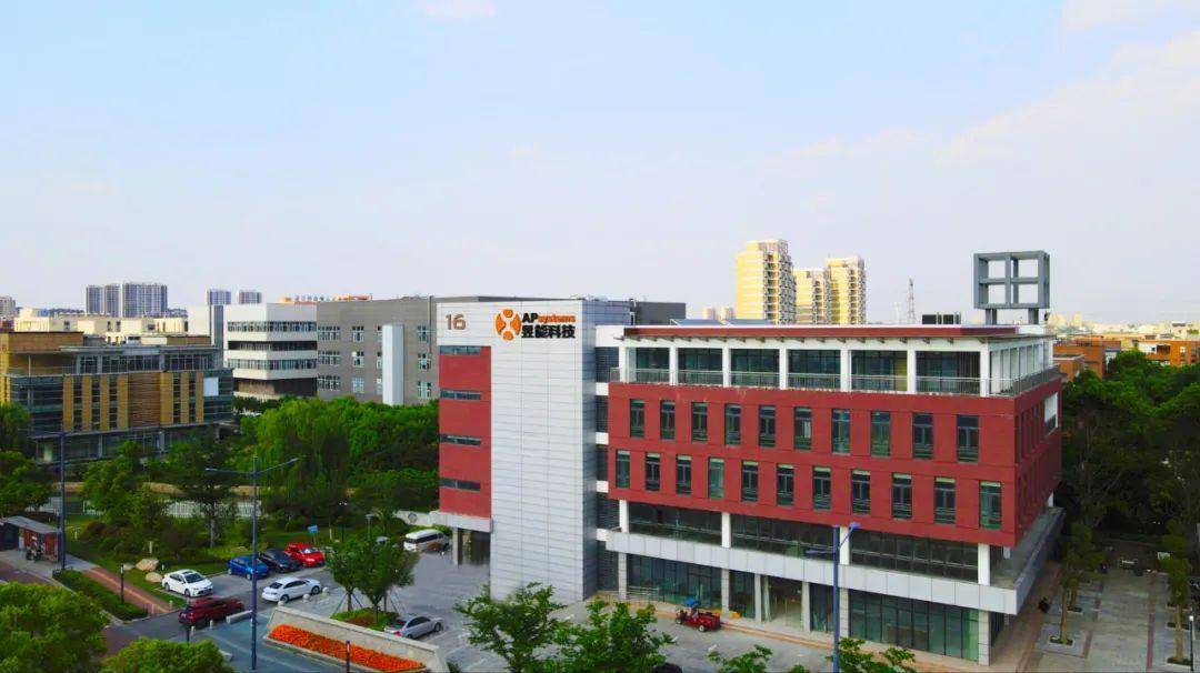 祝贺我迈维动漫与昱能科技股份有限公司圆满完成QT2D逆变器安装动画项目合作！(图1)